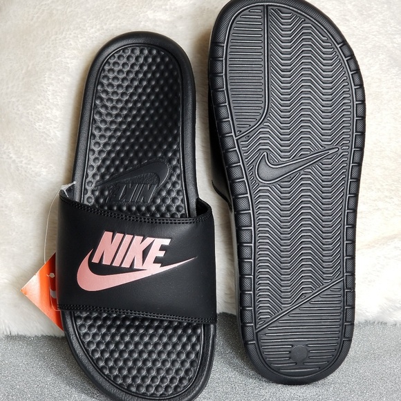 NEW Nike Benassi Sildes - Picture 4 of 4